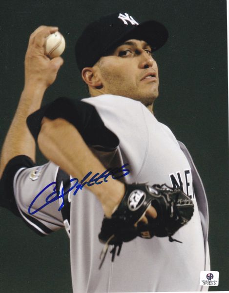 ANDY PETTITTE SIGNED 8X10 PHOTO