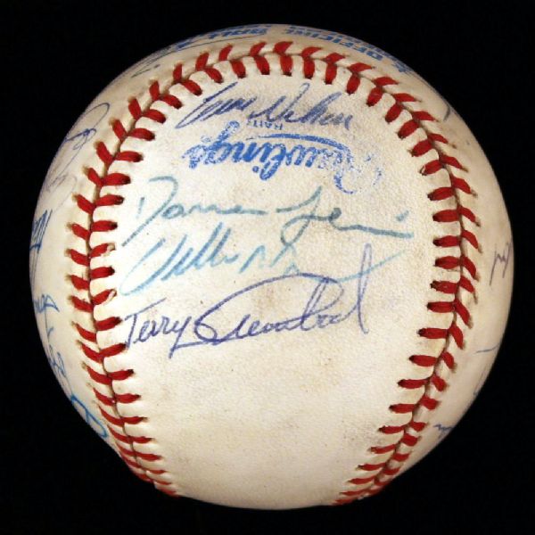 1990 OAKLAND A'S (AL CHAMPS) TEAM SIGNED OAL BASEBALL