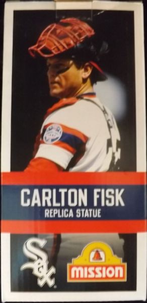 CARLTON FISK WHITE SOX 7 1/2 INCH STATUE NIB