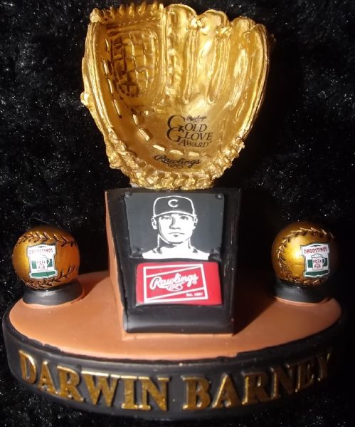 2013 DARWIN BARNEY LE RAWLINGS GOLD GLOVE AWARD REPLICA CUBS NIB