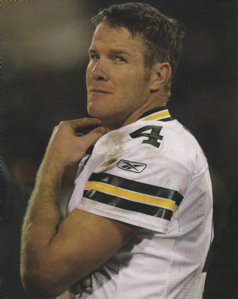 BRETT FAVRE UNSIGNED 8X10 PHOTO THE THINKING MAN