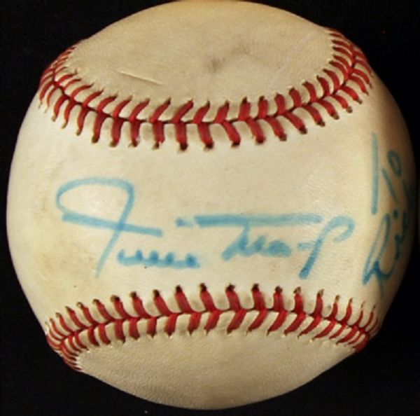 WILLIE MAYS SIGNED BASEBALL ON SWEET SPOT