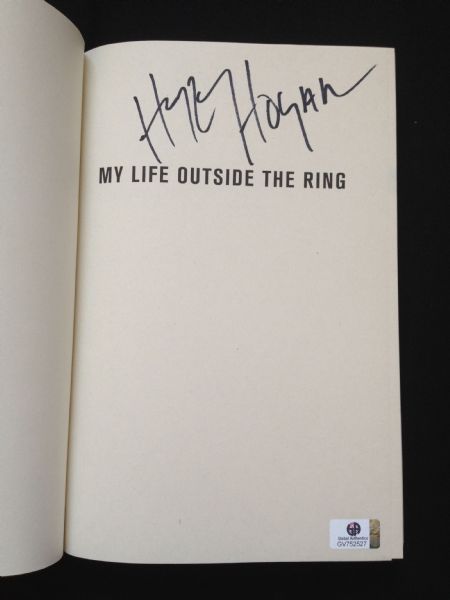 HULK HOGAN SIGNED MY LIFE OUTSIDE THE RING BOOK