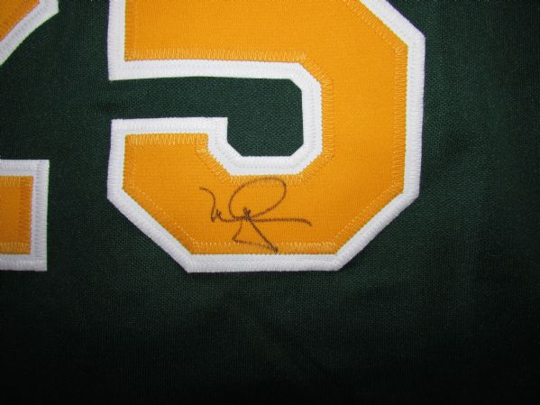 MARK MCGWIRE SIGNED OAKLAND A'S JERSEY