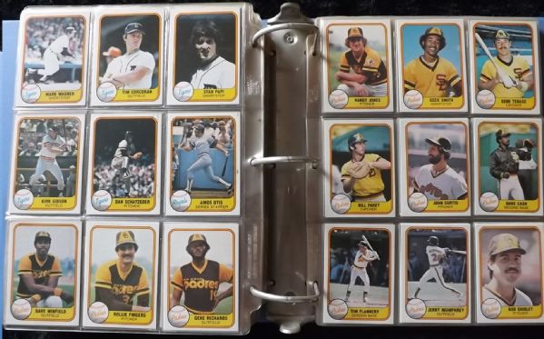 1981 FLEER COMPLETE SET W/BINDER