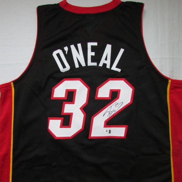 SHAQUILLE O'NEAL SIGNED MIAMI HEAT JERSEY