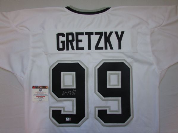 WAYNE GRETZKY SIGNED L.A. KINGS JERSEY