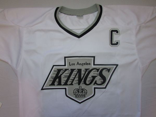 WAYNE GRETZKY SIGNED L.A. KINGS JERSEY