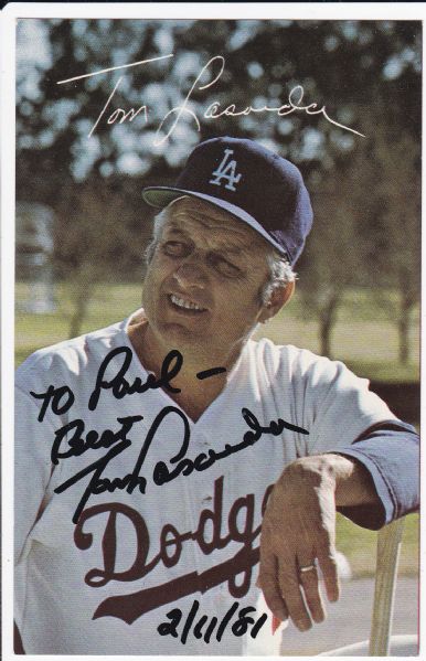 TOMMY LASORDA SIGNED DODGERS POSTCARD