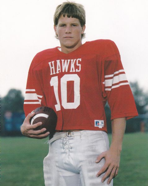 BRETT FAVRE UNSIGNED 8X10 HIGH SCHOOL HAWKS PHOTO