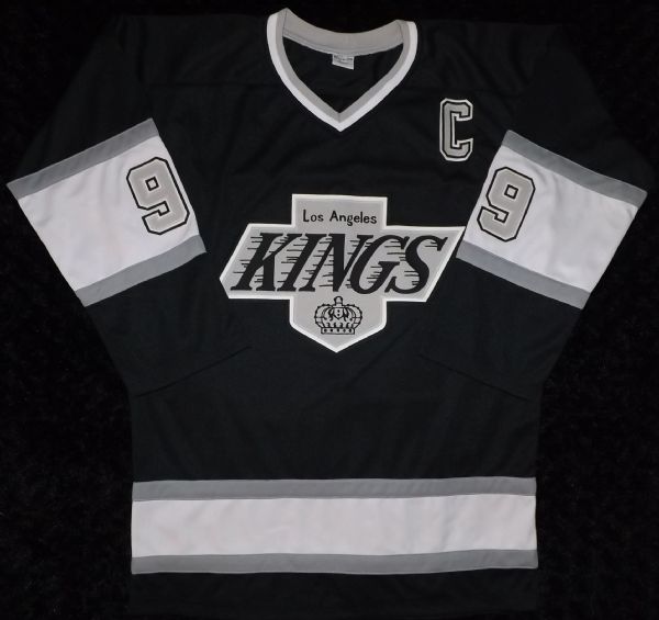 WAYNE GRETZKY SIGNED L.A. KINGS JERSEY