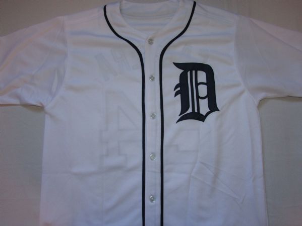 MIGUEL CABRERA SIGNED DETROIT TIGERS JERSEY