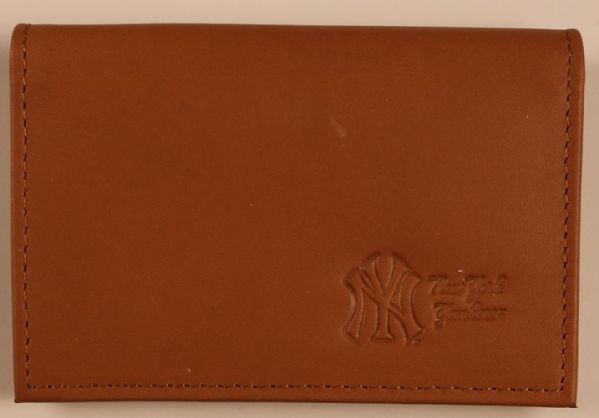 NEW YORK YANKEES LEATHER BUSINESS CARD HOLDER