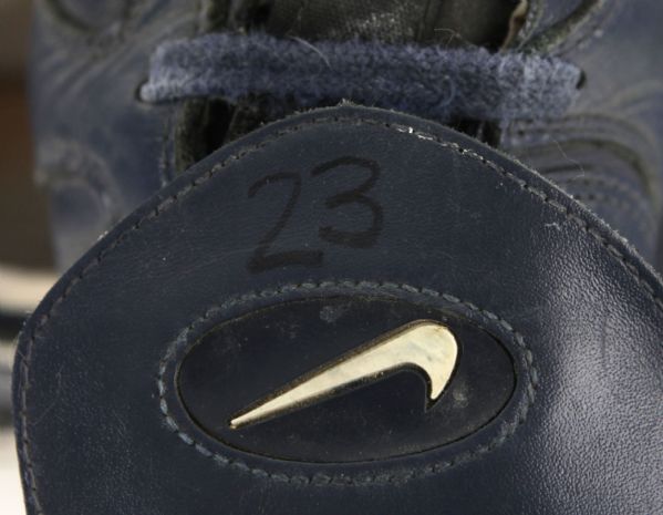 1990-96 GREG VAUGHN MILWAUKEE BREWERS GAME WORN CLEATS