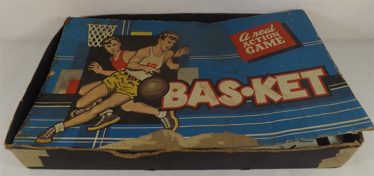 -- 1952 CADACO-ELLIS BAS-KET REAL BASKETBALL BOARD GAME