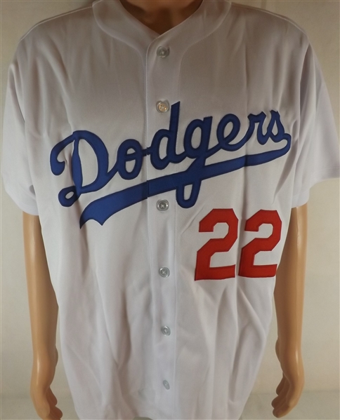 CLAYTON KERSHAW SIGNED L.A. DODGERS JERSEY COA