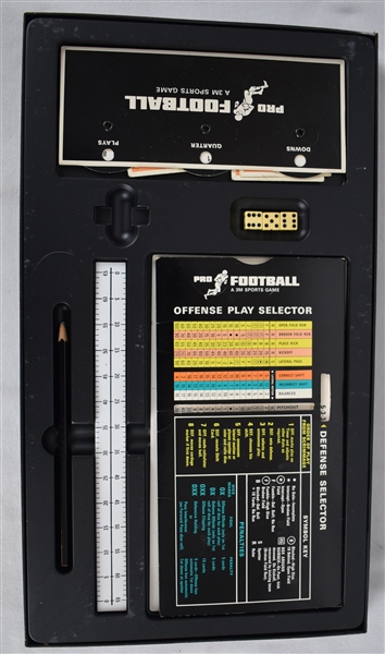 1966 PRO FOOTBALL BOARD GAME BY 3M COMPLETE
